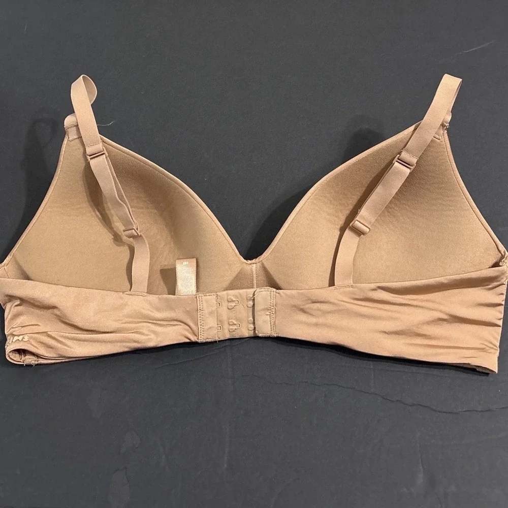 SKIMS Fits Everybody Wireless Form Bra Tan Nude Size 40B Adjustable Straps - Picture 2 of 8